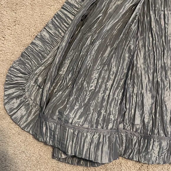 Chico’s Gray Shiny Tunic & Shimmery Crinkle Jacket Combination - Picture 5 of 12